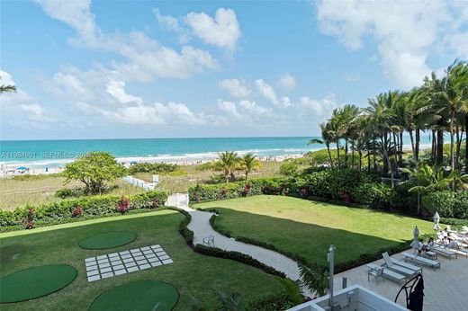Residential complexes in Surfside, Miami-Dade