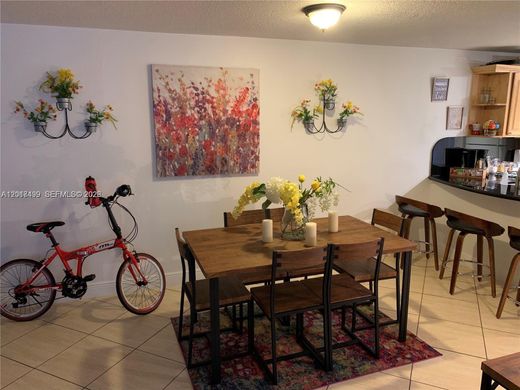 Komplex apartman Miami, Miami-Dade County