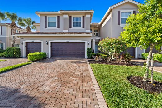 Townhouse in Naples, Collier County