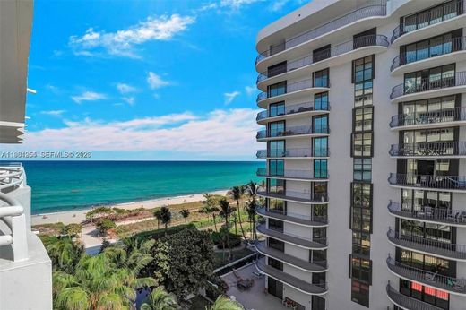 Residential complexes in Surfside, Miami-Dade