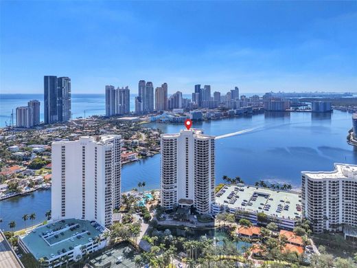 Residential complexes in Aventura, Miami-Dade