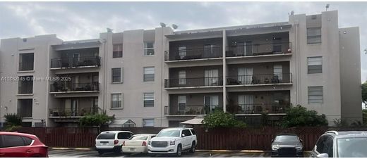 Edificio en Hialeah, Miami-Dade County