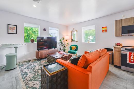 Residential complexes in Miami, Miami-Dade