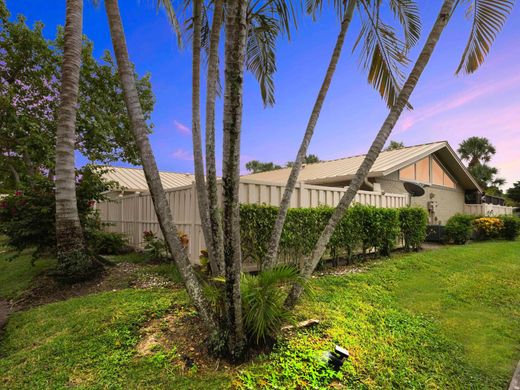 Townhouse in Palm Beach Gardens, Palm Beach
