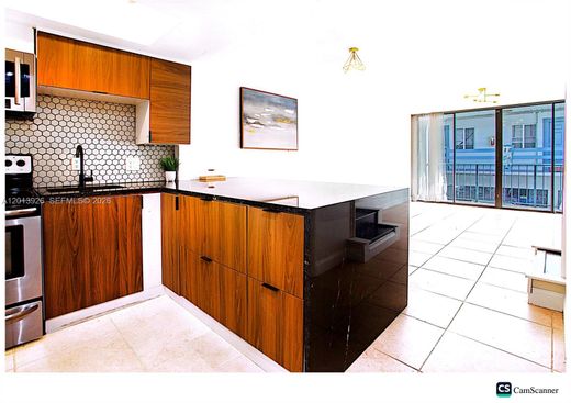 Residential complexes in Fort Lauderdale, Broward County