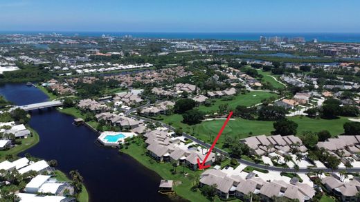 Residential complexes in Jupiter, Palm Beach