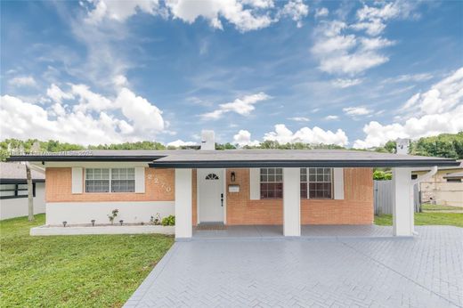 Villa in Miramar, Broward County
