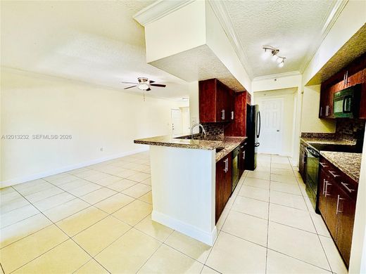 Wohnkomplexe in Pembroke Pines, Broward County