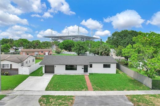 빌라 / Miami Gardens, Miami-Dade County