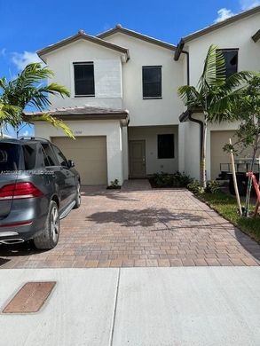 Townhouse in Miami, Miami-Dade
