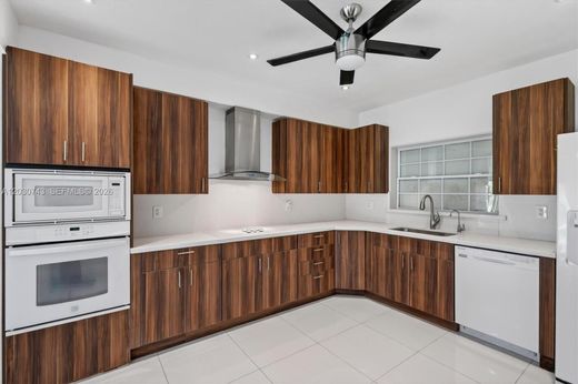 Townhouse in Miami, Miami-Dade