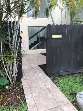 Townhouse in Miami, Miami-Dade