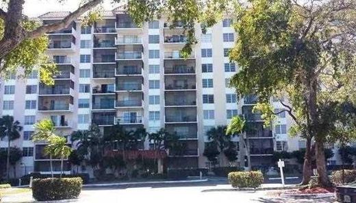 Residential complexes in Lauderhill, Broward County