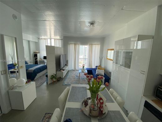Complesso residenziale a Miami, Miami-Dade County