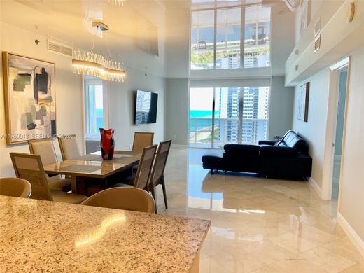 Komplex apartman Hallandale Beach, Broward County