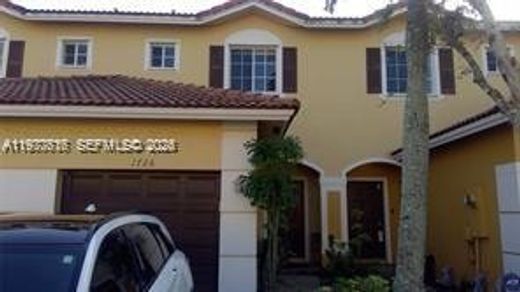Townhouse in North Lauderdale, Broward County
