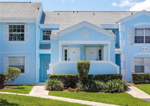 公寓楼  Homestead, Miami-Dade County