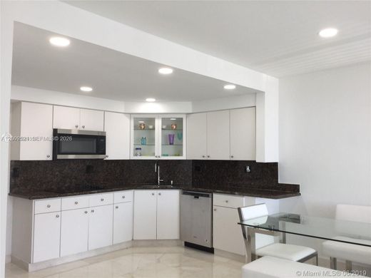 Kamienica w Miami, Miami-Dade County
