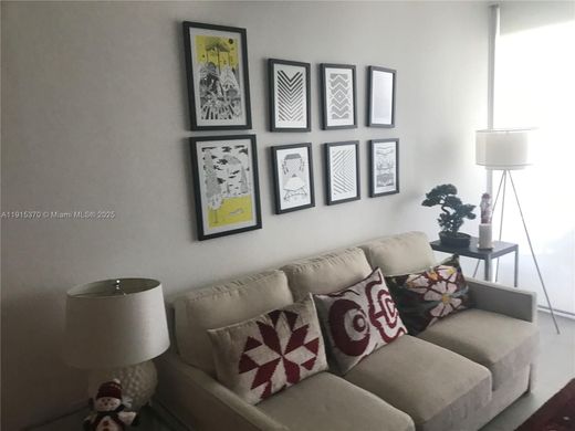 ‏בניין ב  מיאמי, Miami-Dade County