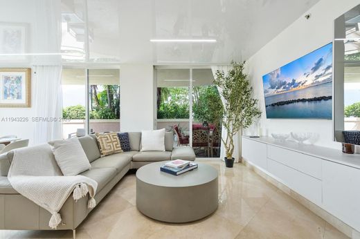 Residential complexes in Sunny Isles Beach, Miami-Dade