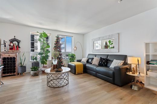 Residential complexes in Miami, Miami-Dade