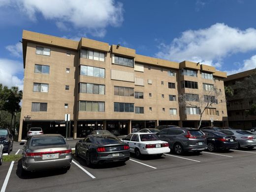 Wohnkomplexe in North Lauderdale, Broward County