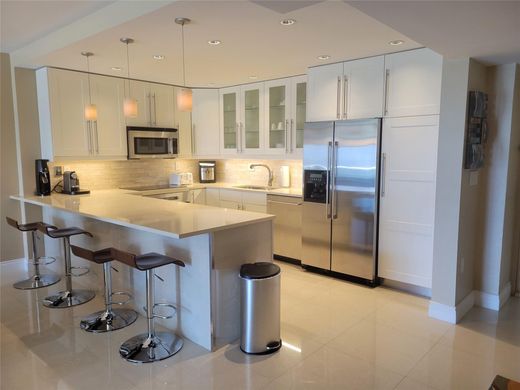 Kamienica w Sunny Isles Beach, Miami-Dade County