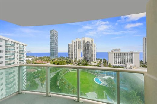 Residential complexes in Sunny Isles Beach, Miami-Dade
