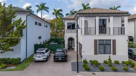 Villa in Doral, Miami-Dade