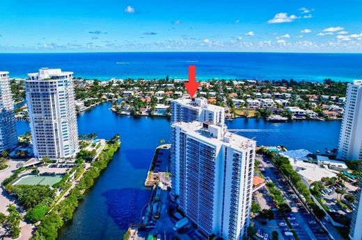 Жилой комплекс, Aventura, Miami-Dade County