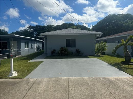 Miami Heights Trailer Park, Miami-Dade Countyのヴィラ