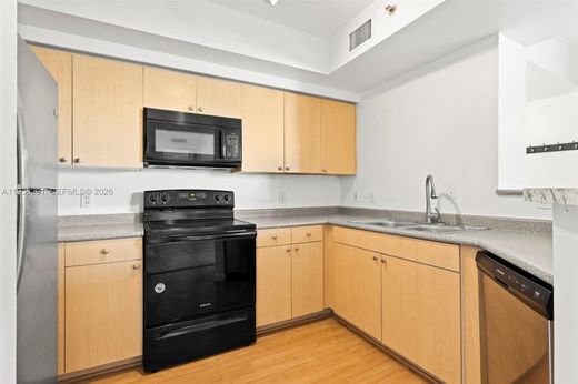 Residential complexes in Hollywood, Broward County