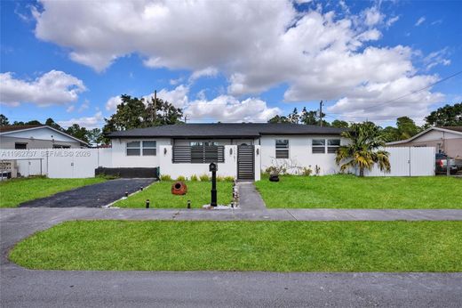 Villa - Miami, Miami-Dade County