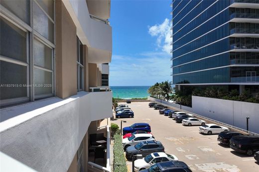 Edificio en Hallandale Beach, Broward County