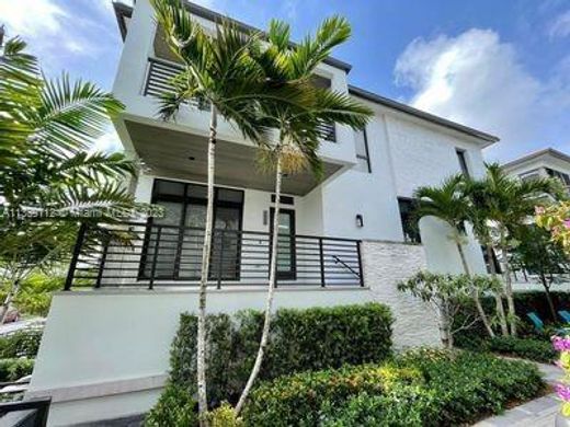 Villa Doral, Miami-Dade County