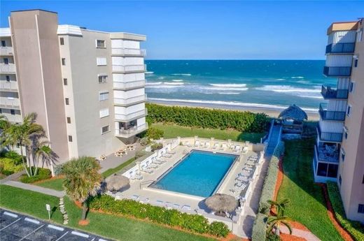 Residential complexes in Jensen Beach, Martin County