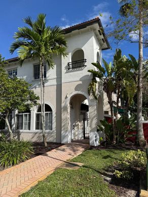 Townhouse in Lauderdale Lakes, Broward County