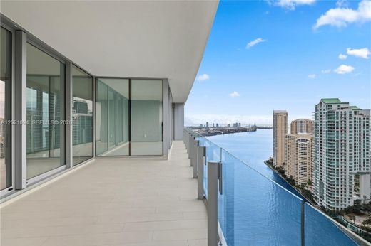 Residential complexes in Miami, Miami-Dade