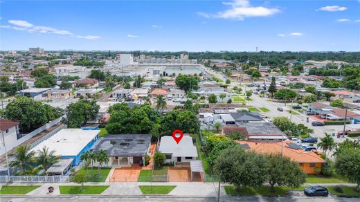 Villa in Hialeah, Miami-Dade