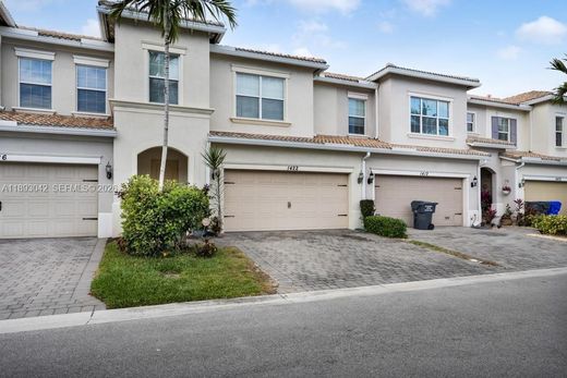 Townhouse in Hollywood, Broward County