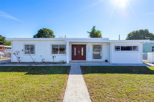 Villa - Miami Heights Trailer Park, Miami-Dade County