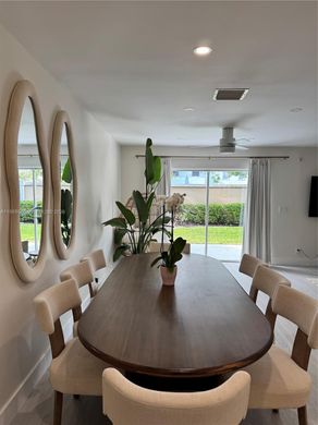Townhouse in Deerfield Beach, Broward County
