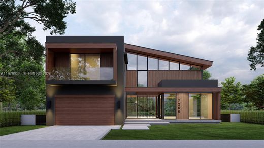 Villa in Unincorporated Dade County, Florida