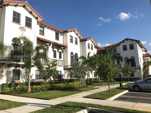 Complesso residenziale a Doral, Miami-Dade County