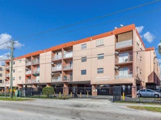 Residential complexes in Hialeah, Miami-Dade