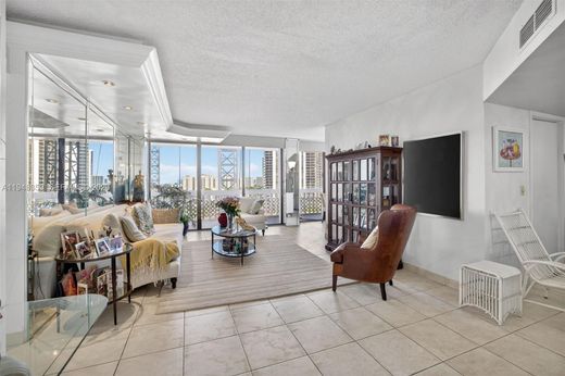 Residential complexes in Aventura, Miami-Dade