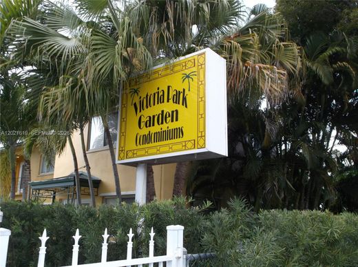 Residential complexes in Fort Lauderdale, Broward County