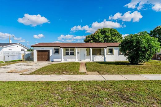 Villa in Miami Gardens, Miami-Dade