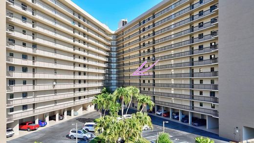 公寓楼  Fort Pierce, Saint Lucie County