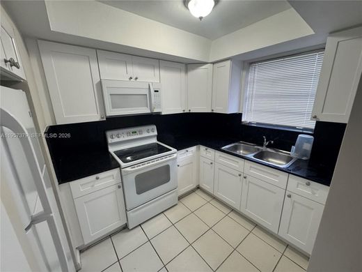 Complexes résidentiels à Miami, Comté de Miami-Dade